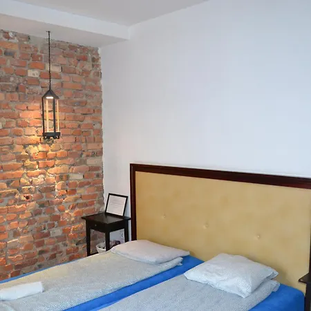 Flores Apartament *