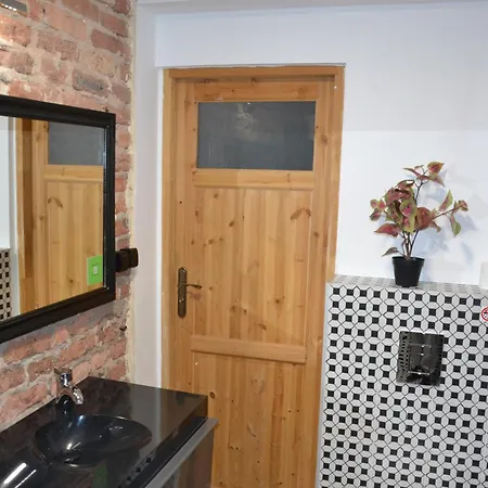 Apartament Flores *