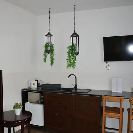 Flores Apartament *